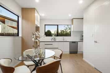 8/90 Stredwick Drive, Torbay