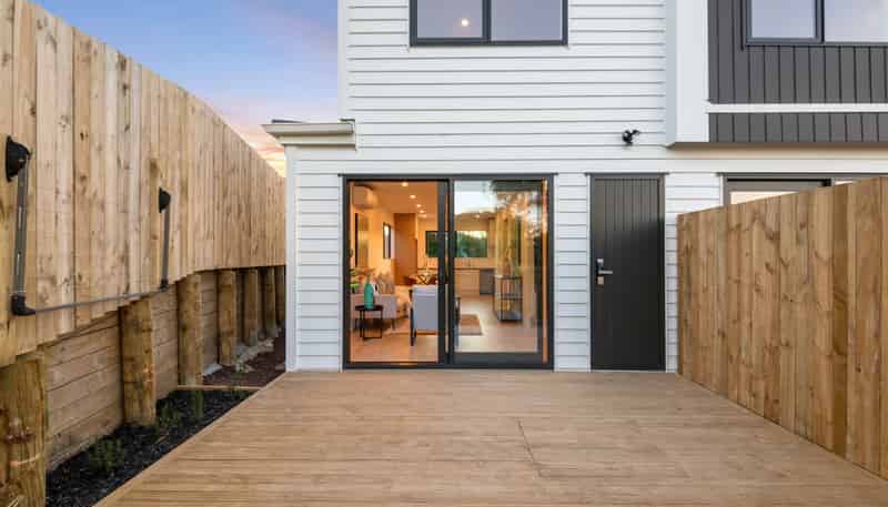 8/90 Stredwick Drive, Torbay