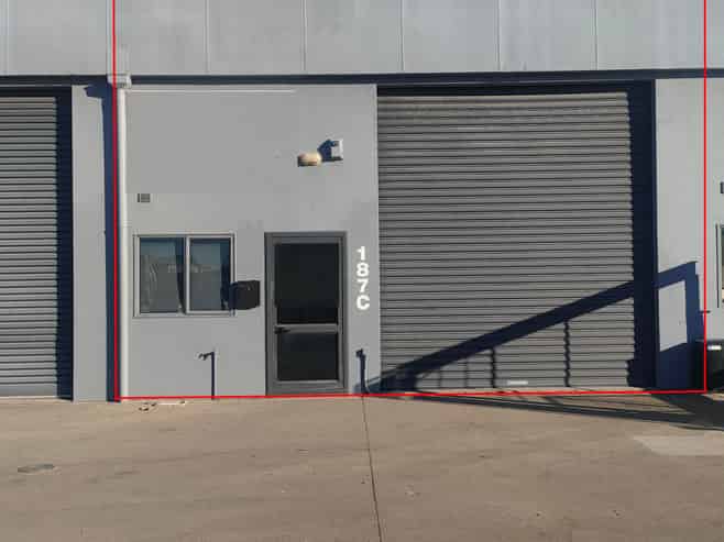 High-Profile Warehouse with Office 
