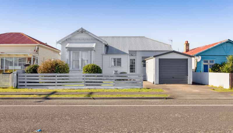 76 Disraeli Street, Hawera