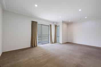 36A/132 Stancombe Road, Flat Bush