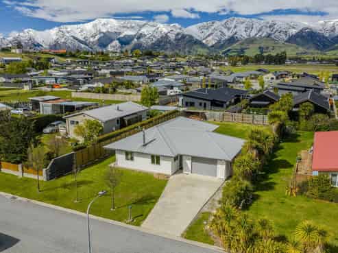 13 Bell Street, Lake Hawea