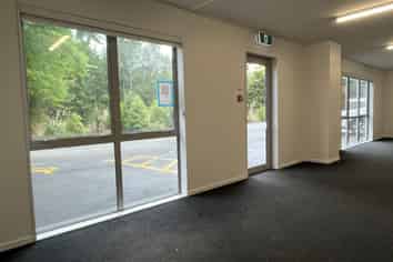 Attractive Gated Complex