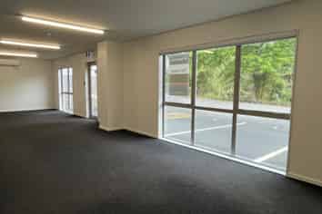 Attractive Gated Complex