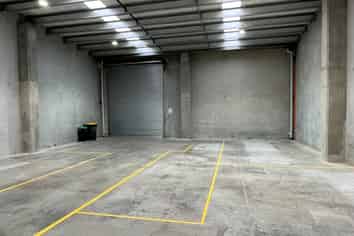 Attractive Gated Complex