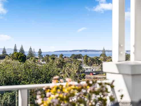 92 Landmark Terrace, Orewa
