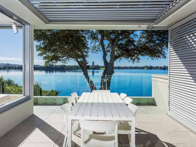  15 Lake View Road, Takapuna