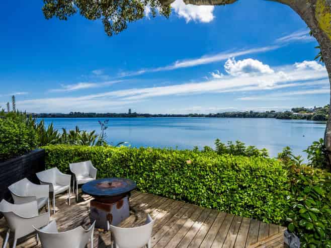  15 Lake View Road, Takapuna