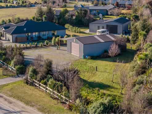 1160 Aubrey Road, Albert Town