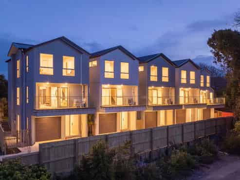 26A&D&E Trojan Crescent, New Lynn