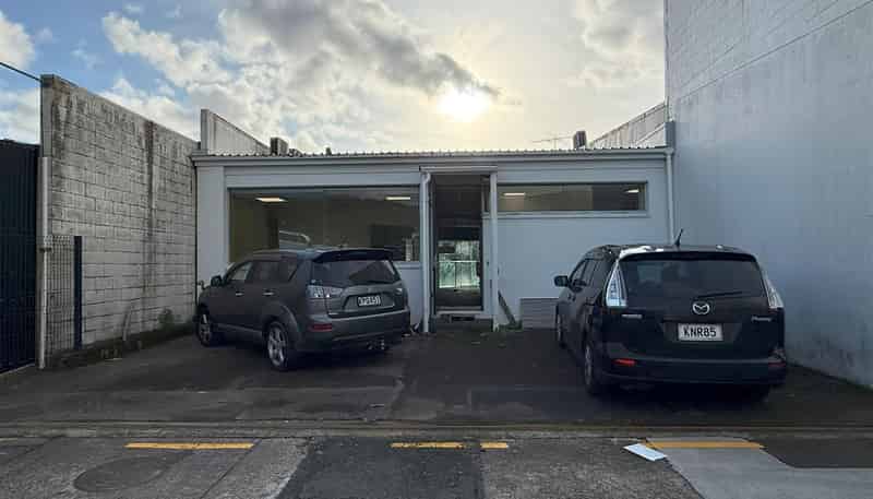  336 Cambridge Terrace, Naenae