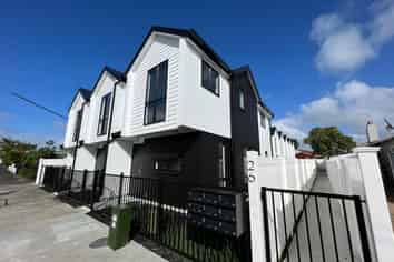3/26 Moa Road, Point Chevalier