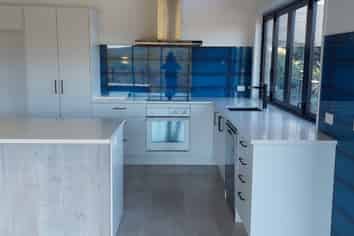 22 Hinemoa Tce, Tairua