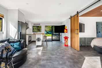 1762 Kohumaru Road, Peria