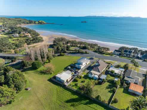 136 State Highway 10, Coopers Beach