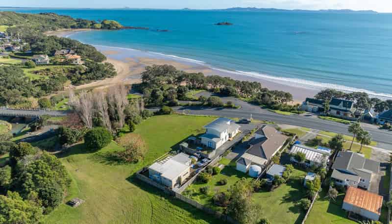 136 State Highway 10, Coopers Beach
