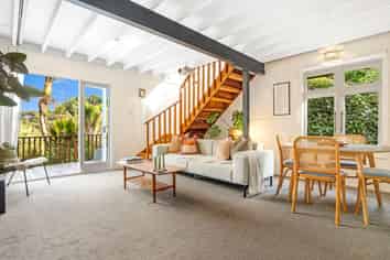 33 Tainui Road, Titirangi
