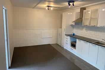 27 Salem Place, Torbay