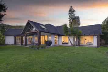25 Montebello Avenue, Stoke