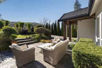 25 Montebello Avenue, Stoke