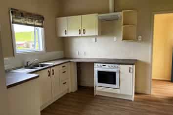 1315 East Road, Stratford