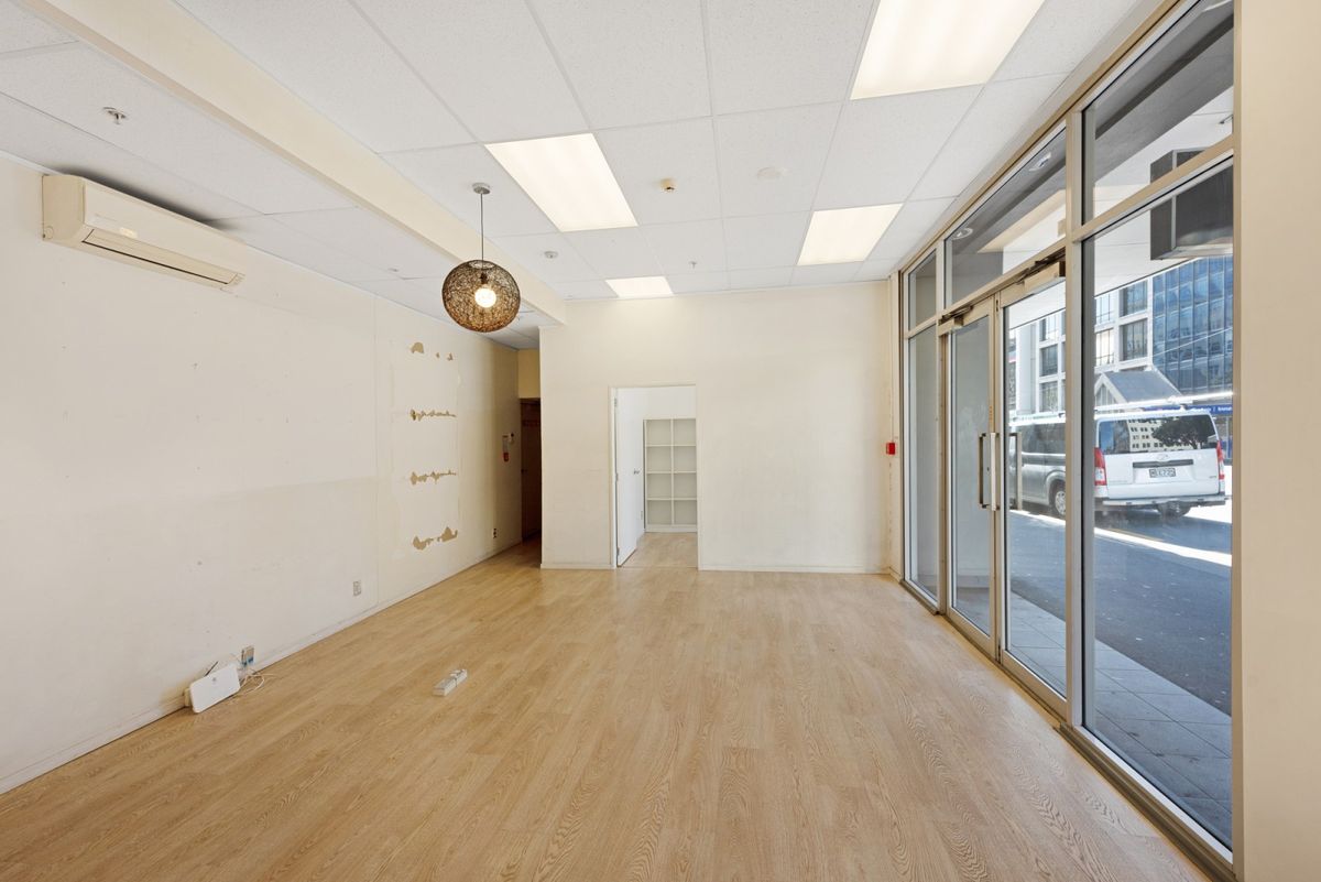 Prime exposure retail on Taranaki Street - Mehr