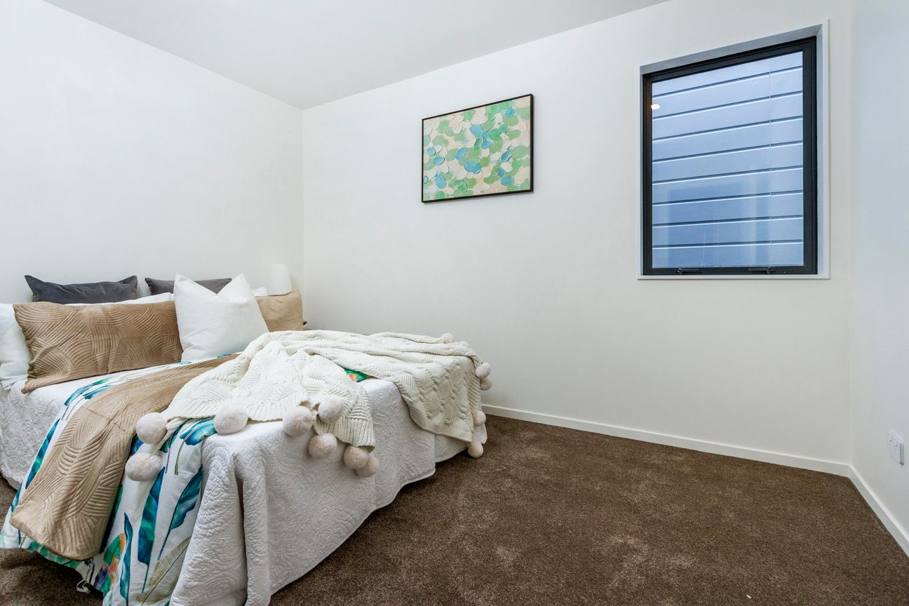 New Home, Fresh Contemporary Style in West Harbour - More