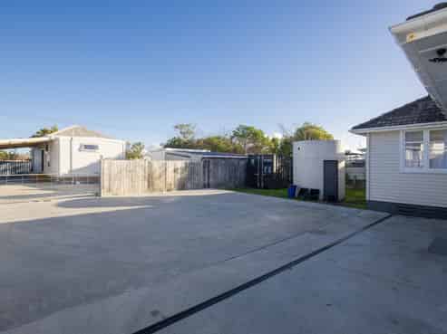 1-2/23 Manuka Street, Elgin