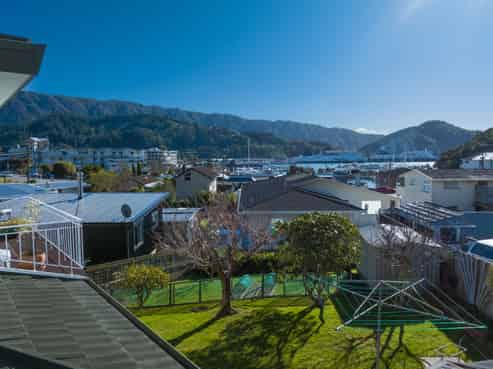 6A Seaview Crescent, Picton
