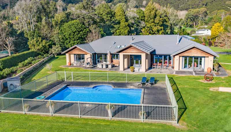40 Manakau Heights Drive, Manakau