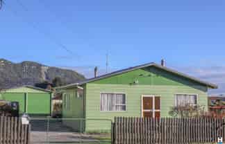 1 Ross Street, Dunollie