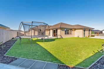 9 Martini Avenue, LEESTON