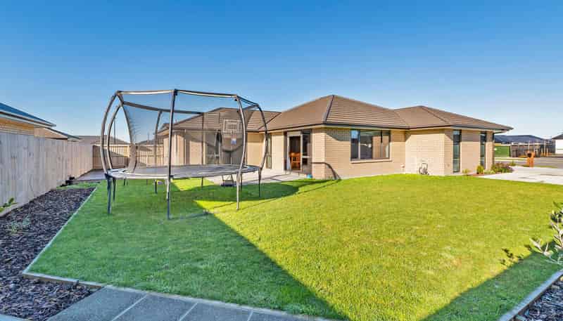 9 Martini Avenue, LEESTON