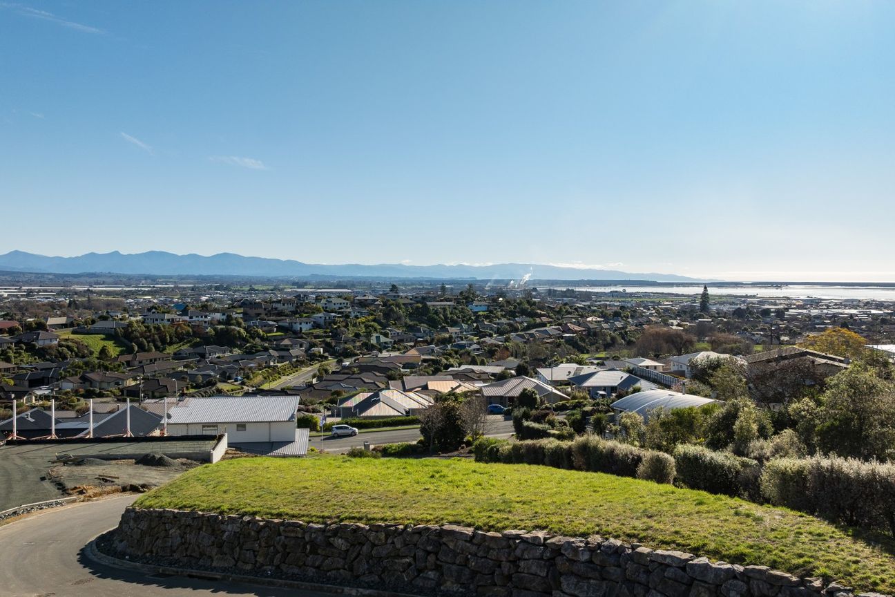 Pioneer Heights REPRICED... $131K UNDER RV! - Aanzicht 3