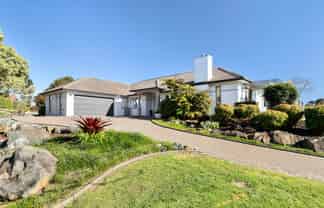 19  Village Fields Road, Waiau Pa