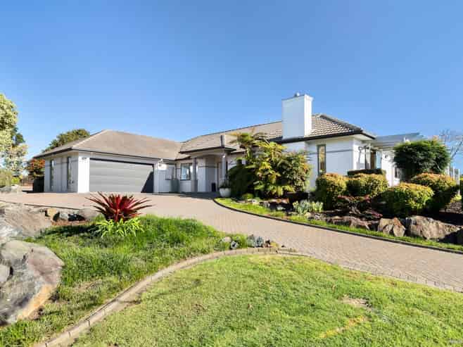 19  Village Fields Road, Waiau Pa