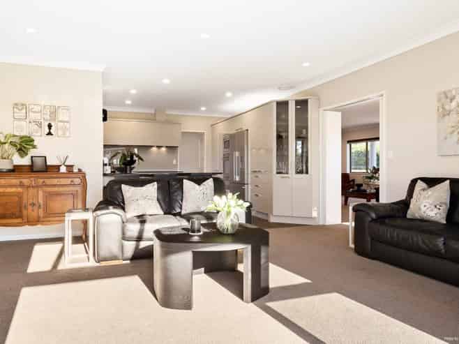 19  Village Fields Road, Waiau Pa