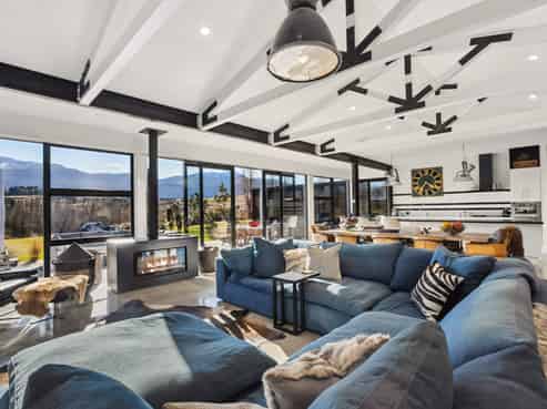 52 Threepwood Road, Lake Hayes