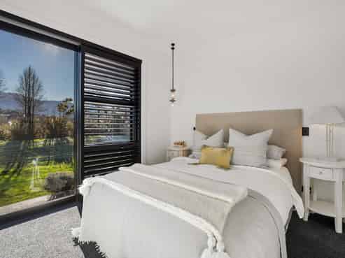 52 Threepwood Road, Lake Hayes