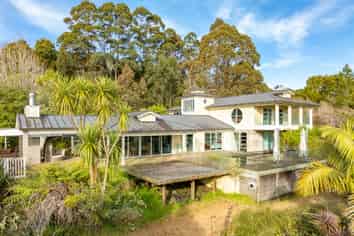 102 Kennedy Road, Dairy Flat