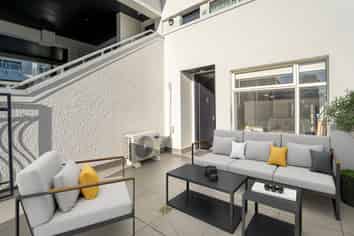Y27/30 York Street, Parnell