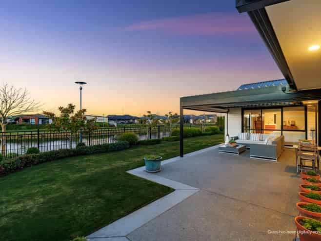 75 The Esplanade, Pegasus