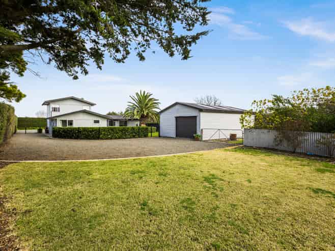 33 Pitt Street, Clive