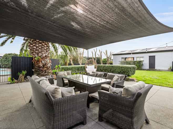 33 Pitt Street, Clive
