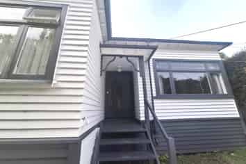 221 Ohiro Road , Brooklyn