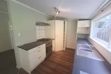 221 Ohiro Road , Brooklyn
