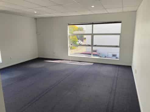 First-floor office 55sqm - Upper Riccarton