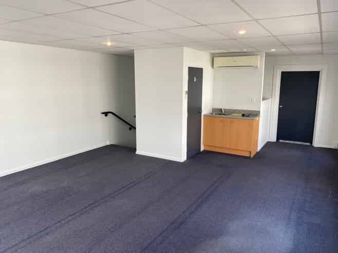 First-floor office 55sqm - Upper Riccarton