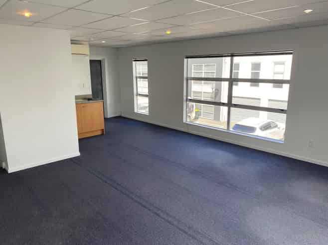 First-floor office 55sqm - Upper Riccarton