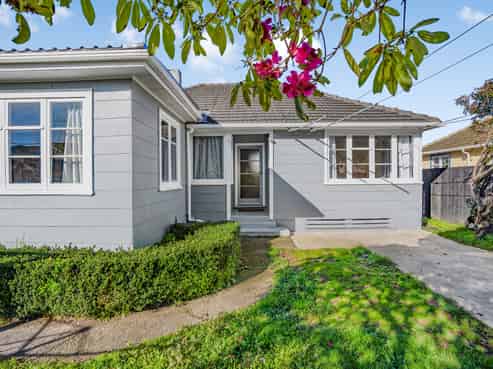 22 Pearce Crescent, Taita